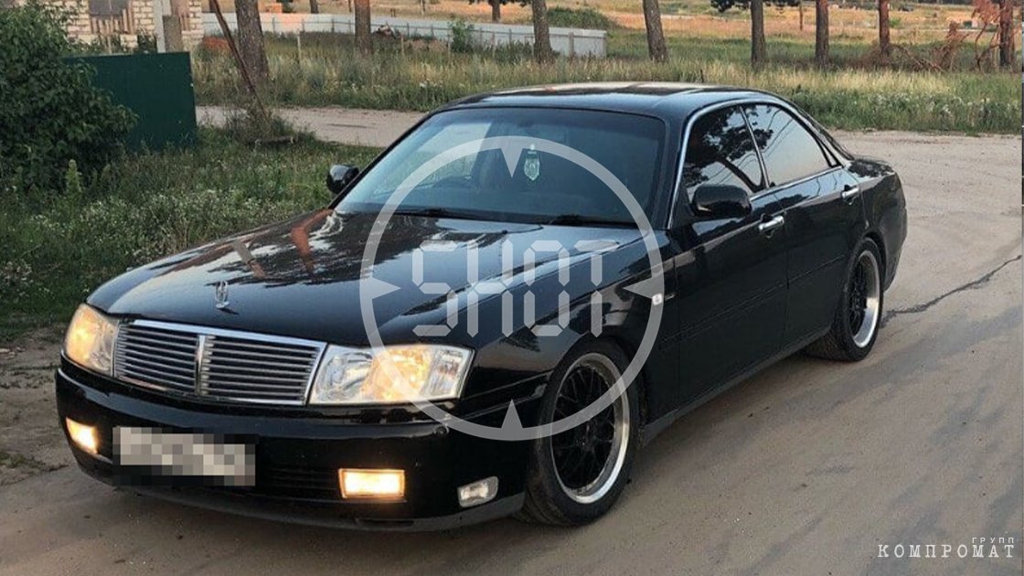 Nissan Cedrik, 2003 — 520 000 рублей